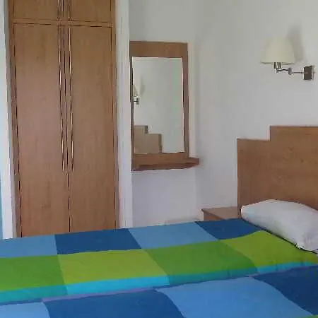 아파트 Ura Roslara