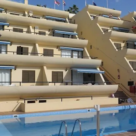 Ura Roslara Apartment *