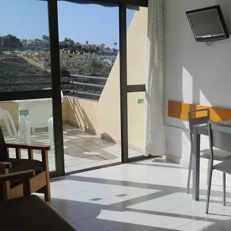 Ura Roslara Apartment