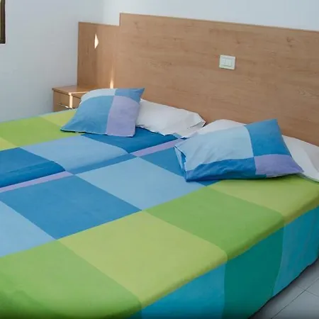 아파트 Ura Roslara